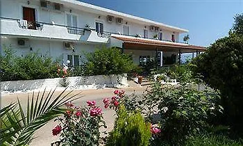 Hotel Athina Karavomylos