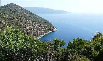 Hotel Athina Karavomylos