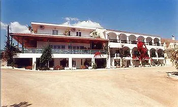 Hotel Athina Καραβόμυλος