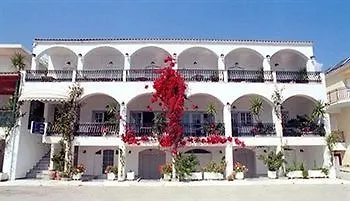 Hotel Athina Καραβόμυλος 3*,